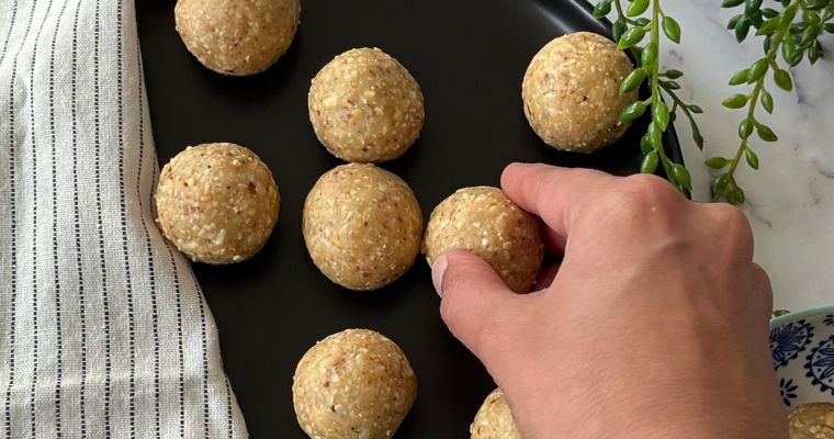 Peanut Jaggery Ladoo - Shengdana Laddu Peanut Jaggery Ladoo – Shengdana Laddu